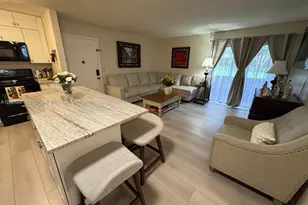 10425 E Clairmont Cir, Tamarac, FL 33321 - Photo 3
