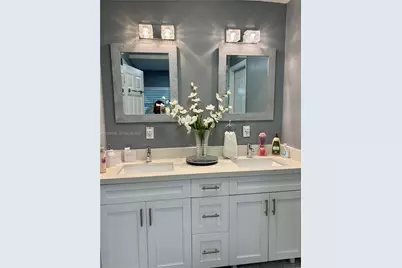 3171 SW 16th Ct, Fort Lauderdale, FL 33312 - Photo 9