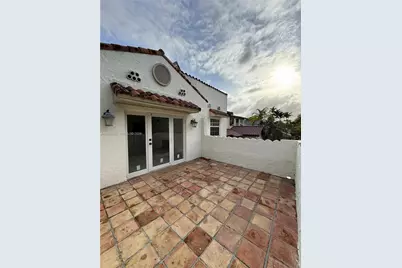 502 Madeira Ave #A, Coral Gables, FL 33134 - Photo 5