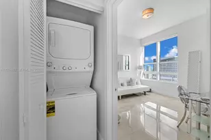 950 Brickell Bay Dr, Miami, FL 33131 - Photo 15
