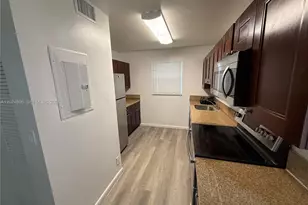 6921 Pembroke Rd, Pembroke Pines, FL 33023 - Photo 11