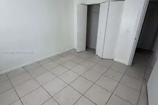 6921 Pembroke Rd, Pembroke Pines, FL 33023 - Photo 1