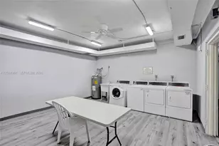 4200 Hillcrest Dr, Hollywood, FL 33021 - Photo 37