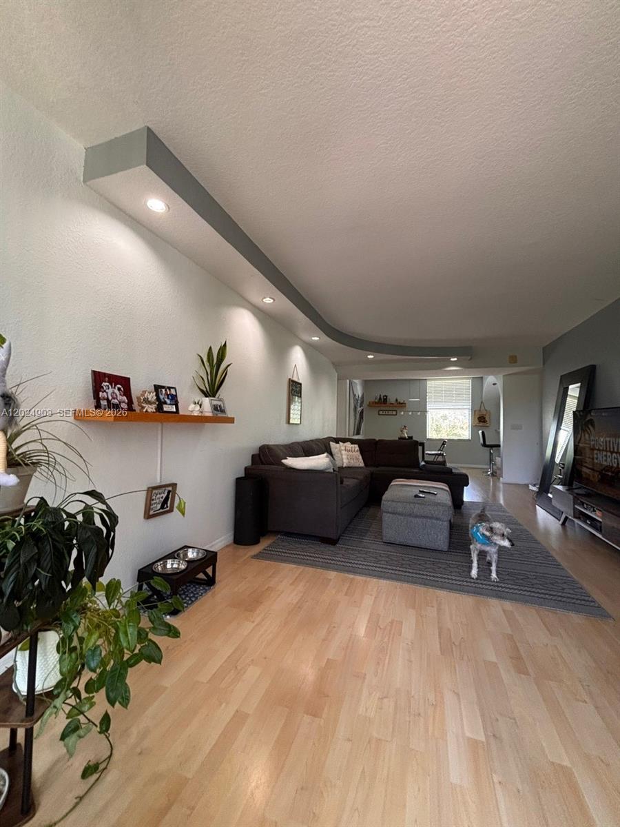 8411 Forest Hills Dr #308 - 8411 Forest Hills Dr #308, Coral Springs, FL 33065 Luxury Property | Jose Angel Pina