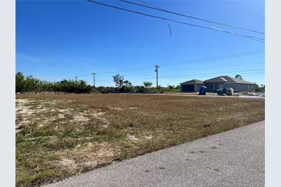 3239 NE 9 Avenue, Cape Coral, FL 33909 - Photo 3