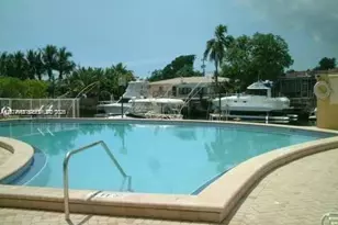 2020 NE 135th St, North Miami, FL 33181 - Photo 27