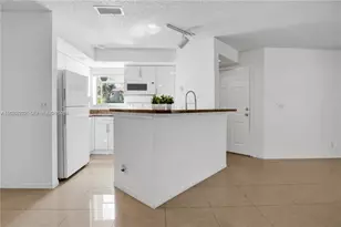 3420 N Pinewalk Dr N, Margate, FL 33063 - Photo 3