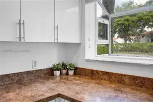 3420 N Pinewalk Dr N, Margate, FL 33063 - Photo 5