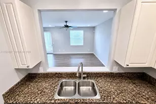 3909 White Peacock Ln, Coconut Creek, FL 33073 - Photo 9