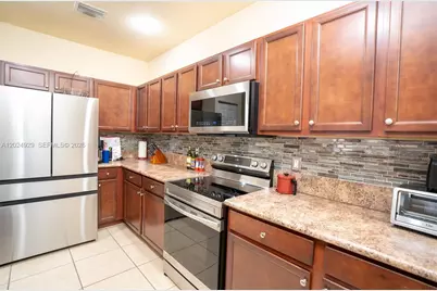 2655 NE 2nd Dr, Homestead, FL 33033 - Photo 37