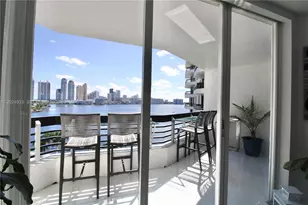 3600 Mystic Pointe Dr, Aventura, FL 33180 - Photo 23