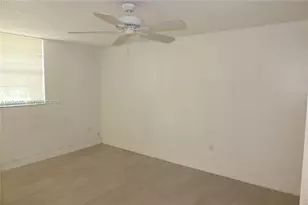 10835 SW 112th Ave, Miami, FL 33176 - Photo 9