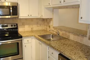 10835 SW 112th Ave, Miami, FL 33176 - Photo 5