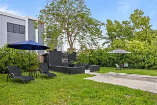 2788 SW 33rd Ct, Miami, FL 33133 - Photo 5