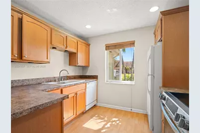 4301 NE 5th Ave, Boca Raton, FL 33431 - Photo 3