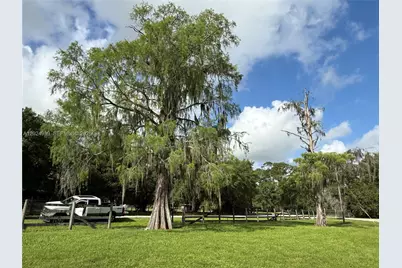 709 Siboney Ave, Clewiston, FL 33440 - Photo 1