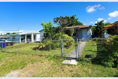 1770 NE 170th St, North Miami Beach, FL 33162 - Photo 11
