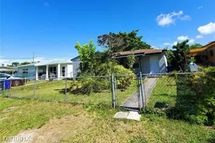 1770 NE 170th St, North Miami Beach, FL 33162 - Photo 11
