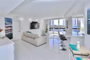3600 Mystic Pointe Dr, Aventura, FL 33180 - Photo 3