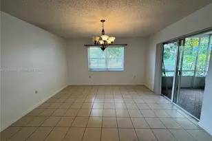 9283 NW 54th St, Sunrise, FL 33351 - Photo 7