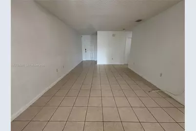 9283 NW 54th St, Sunrise, FL 33351 - Photo 5