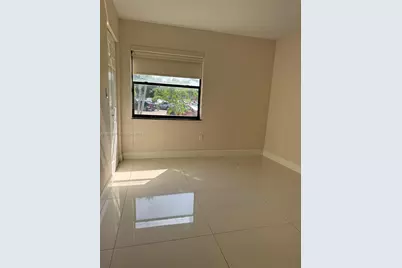 9411 Fontainebleau Blvd #108, Miami, FL 33172 - Photo 9