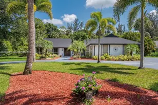 13353 Doubletree Cir, Wellington, FL 33414 - Photo 3