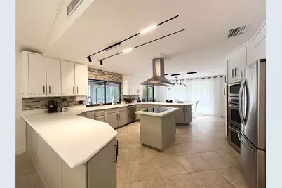 13353 Doubletree Cir, Wellington, FL 33414 - Photo 9