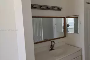 1400 SW 124th Terrace, Pembroke Pines, FL 33027 - Photo 13