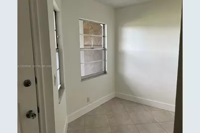 1400 SW 124th Ter #109Q, Pembroke Pines, FL 33027 - Photo 5