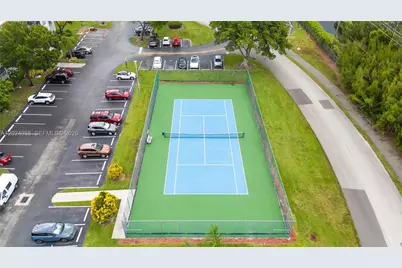 1400 SW 124th Ter #109Q, Pembroke Pines, FL 33027 - Photo 31