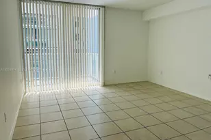 5085 NW 7th St, Miami, FL 33126 - Photo 5