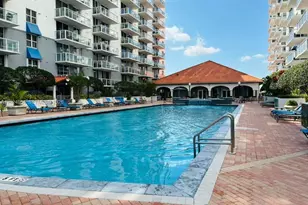 5085 NW 7th St, Miami, FL 33126 - Photo 9