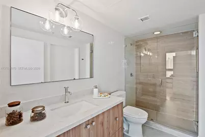 90 SW 3rd St #3810, Miami, FL 33130 - Photo 25