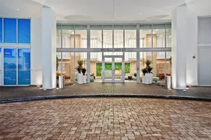 90 SW 3rd St, Miami, FL 33130 - Photo 3