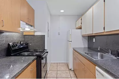 7403 SW 152nd Ave #204-2, Miami, FL 33193 - Photo 11
