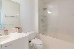 133 NE 2nd Ave, Miami, FL 33132 - Photo 15