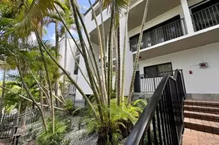 4000 NE 168th St, North Miami Beach, FL 33160 - Photo 25
