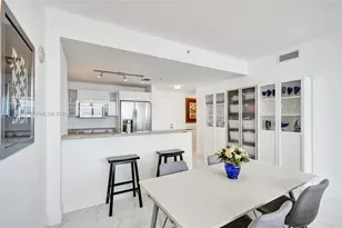 601 NE 36th St, Miami, FL 33137 - Photo 11