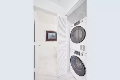 601 NE 36th St #1508, Miami, FL 33137 - Photo 27