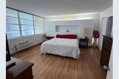 5313 Collins Ave #1109, Miami Beach, FL 33140 - Photo 5