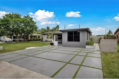 530 NW 39th St, Oakland Park, FL 33309 - Photo 29