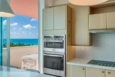 300 S Pointe Dr #1001, Miami Beach, FL 33139 - Photo 11