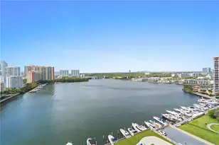 250 174th St, Sunny Isles Beach, FL 33160 - Photo 27