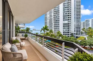 19195 NE 36th Ct, Aventura, FL 33180 - Photo 3