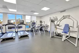 19195 NE 36th Ct, Aventura, FL 33180 - Photo 17