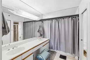 19195 NE 36th Ct, Aventura, FL 33180 - Photo 9