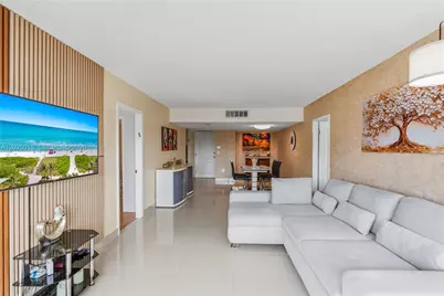 3625 N Country Club Dr #402, Aventura, FL 33180 - Photo 5