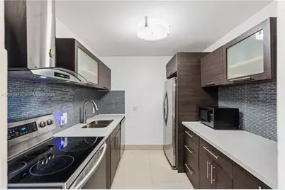 3625 N Country Club Dr #402, Aventura, FL 33180 - Photo 1