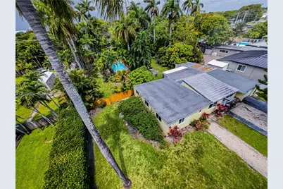 548 East Dr, Miami Springs, FL 33166 - Photo 5